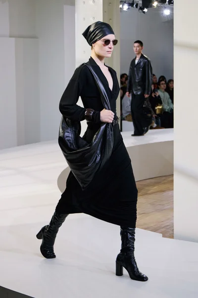 Look 2